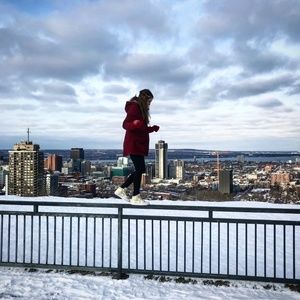 Meet your Posher, Jm